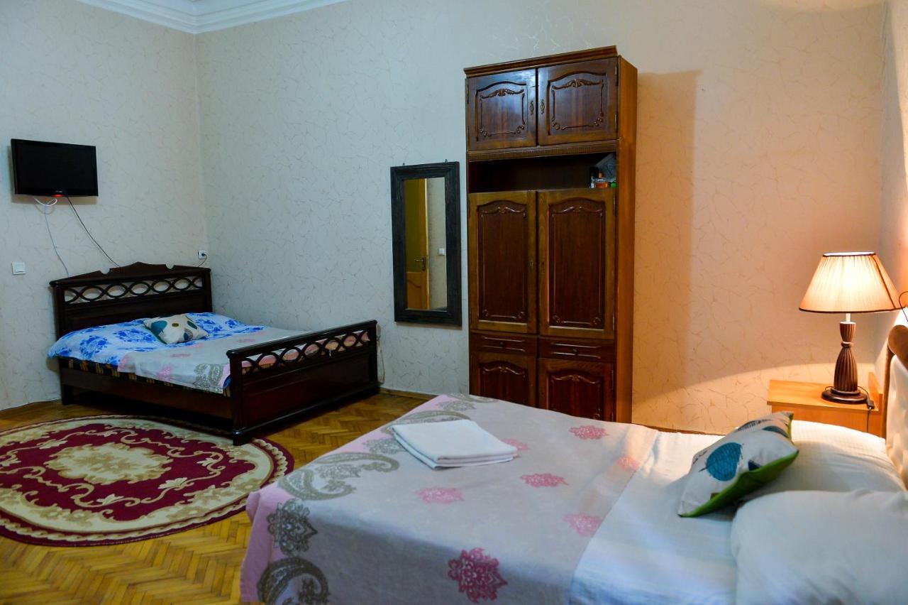 Ok. Bed & Breakfast Kutaisi Bagian luar foto